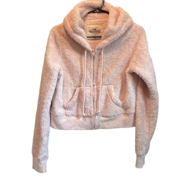Hollister Tops - Hollister XS fuzzy pink soft zip up hoodie logo sleeve